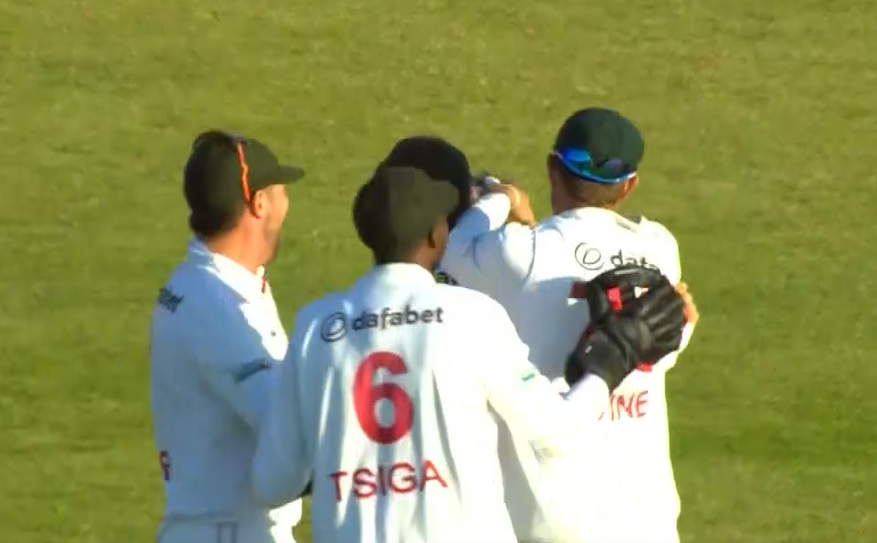 Bangladesh trail Zimbabwe by 230 runs |  One-off Test, Day 2