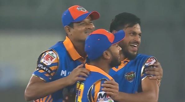 Fancode | Khulna Tigers beat Dhaka Capitals by 20 runs | Match 8