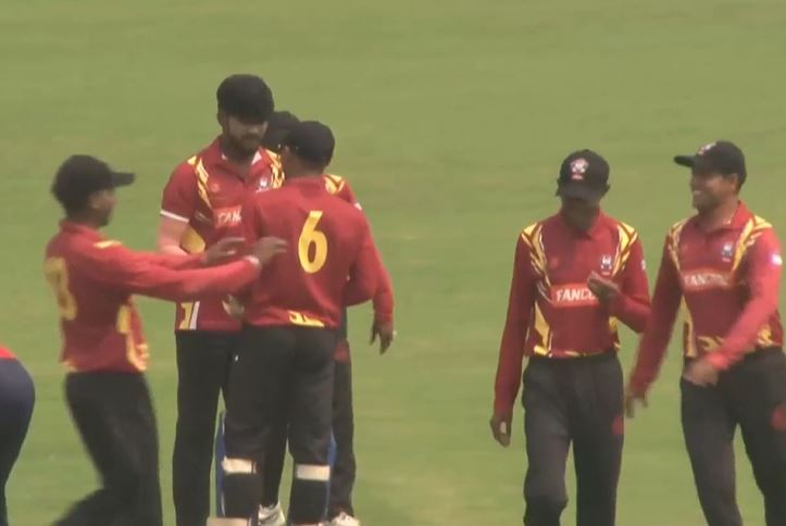Jhargram Firebolts beat Combined Avengers by 7 wickets | Match 4