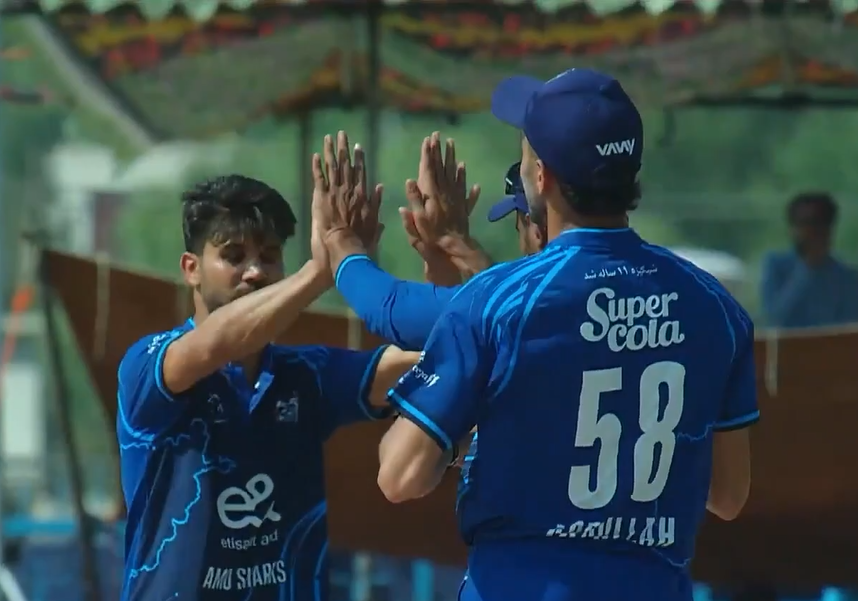 Amo Sharks beat Mis-e-Ainak Knights by 4 wickets | Match 7