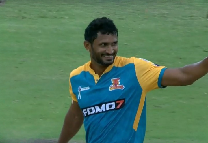 Salem vs Trichy: Saravana Kumar's 3 for 28