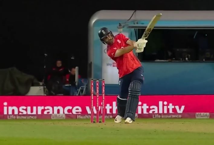 4th T20I, England Innings: All sixes
