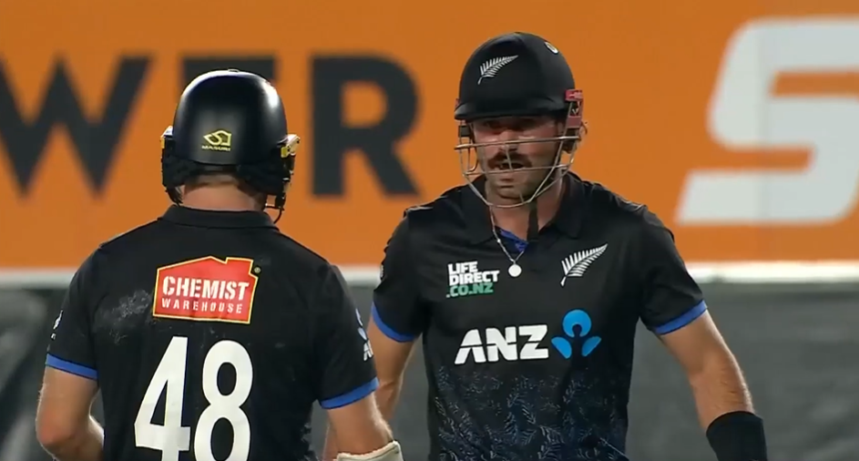 New Zealand beat South Africa by 8 wickets | 3rd T20I