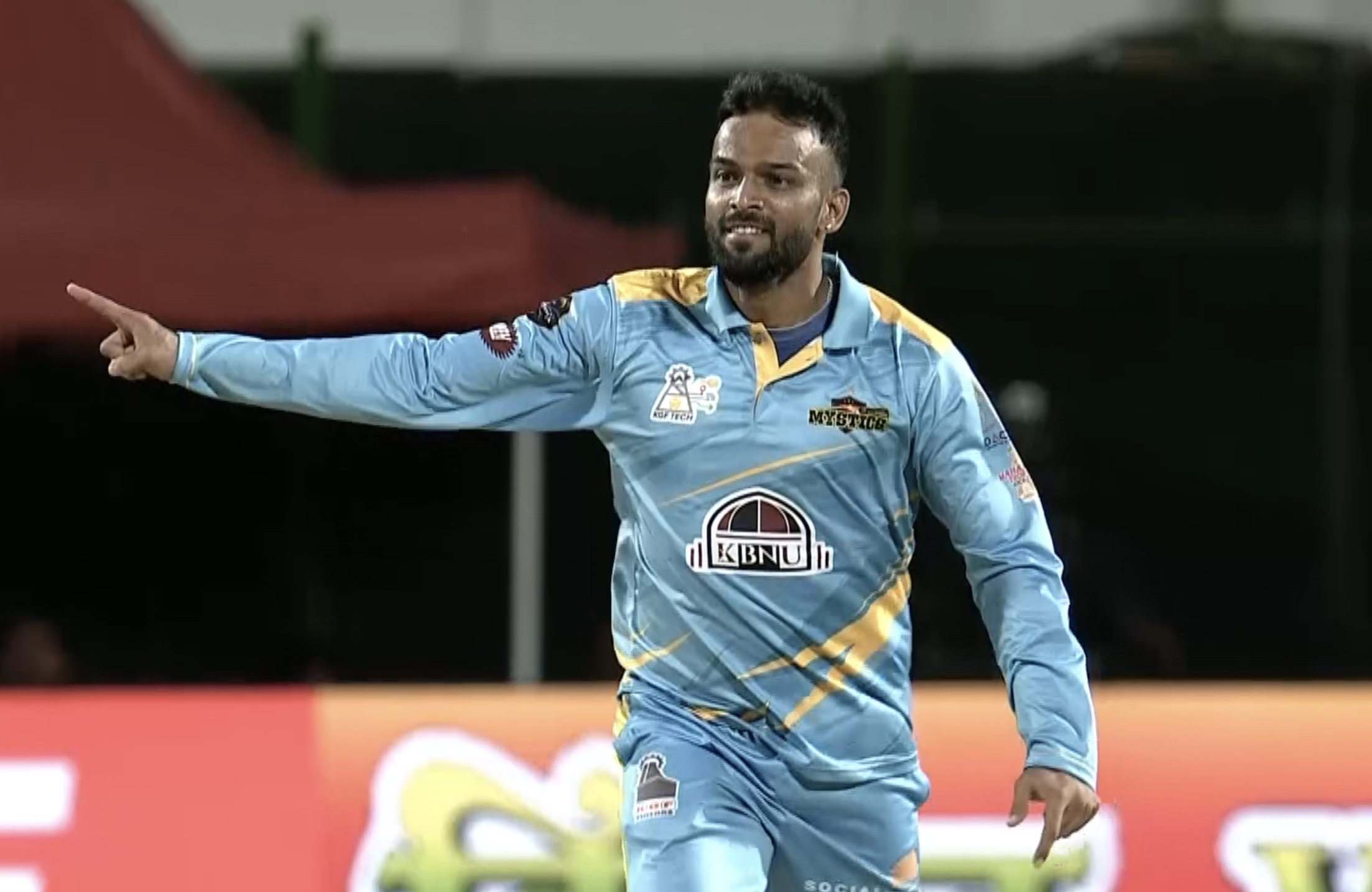Gulbarga Mystics beat Hubli Tigers by 7 wickets | Match 12