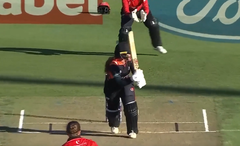 444! Tash Wakelin dismantles Lea Tahuhu