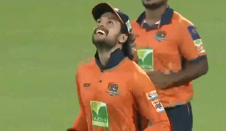 Tungabhadra Warriors beat Kakinada Kings by 10 wickets on DLS method | Match 15atch
