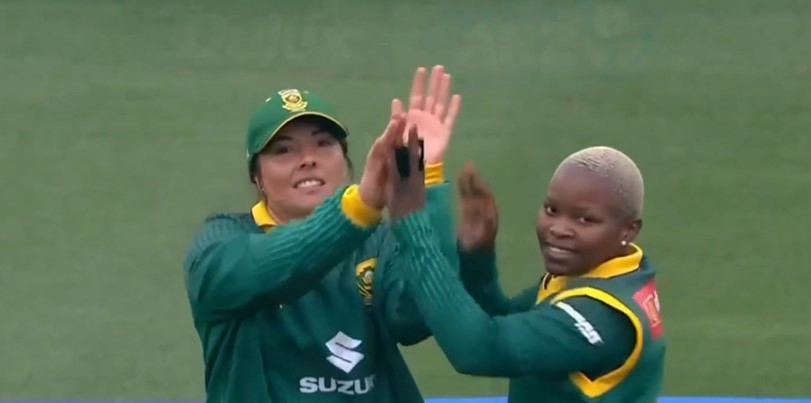 South Africa Women beat New Zealand Women by 2 wickets | 1st ODI