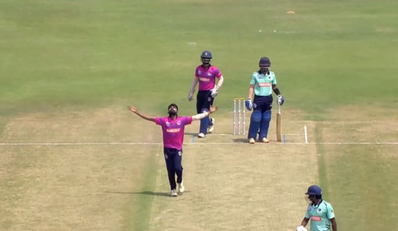 Sudhesan Midhun's 3 for 26 | Match 3