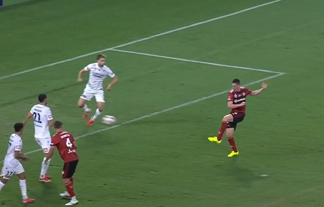 BOOM! Bozhidar Kraev smashed home a volley from the corner