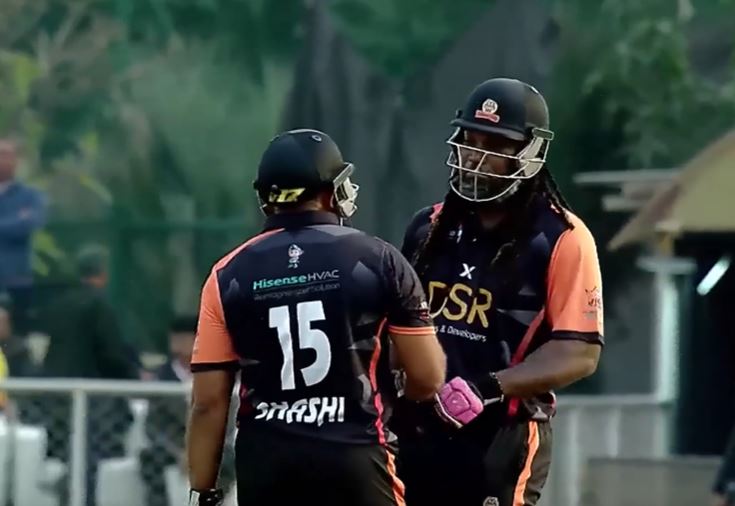 Sound-up! Gayle Smashing Mighty Sixes in IVPL