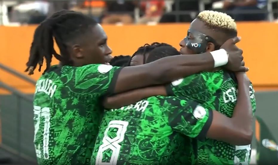 1-0! Ademola Lookman's solo goal wins it for Nigeria versus Angola