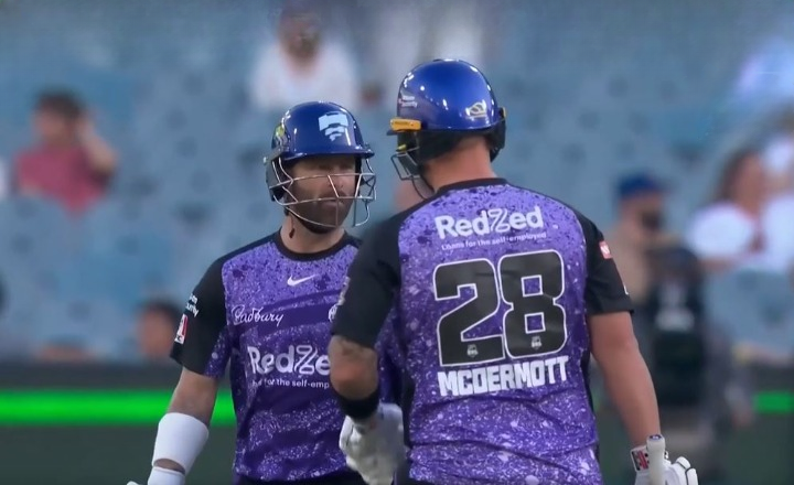 Last Ball Thriller! Hurricanes beat Stars by 7 runs