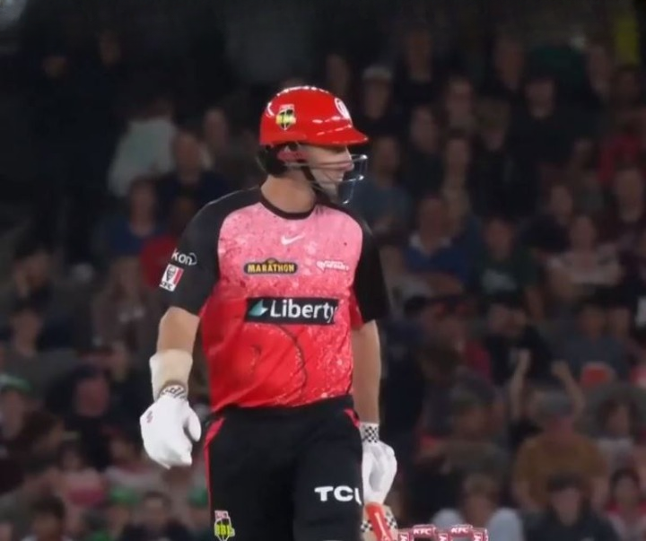 64 off 49! Sublime Shaun Marsh leads Renegades' charge