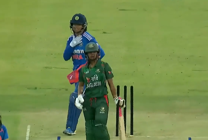 1st T20I: Bangladesh Fall of Wickets