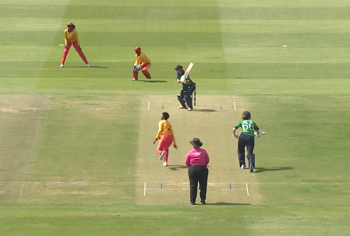 Ireland vs Zimbabwe: Amy Hunter's 71 off 50