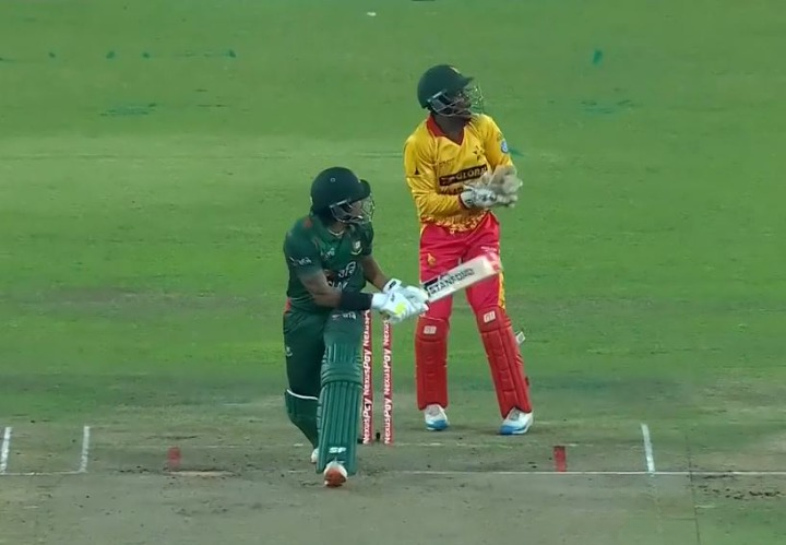 4th T20I, Bangladesh Innings: All sixes