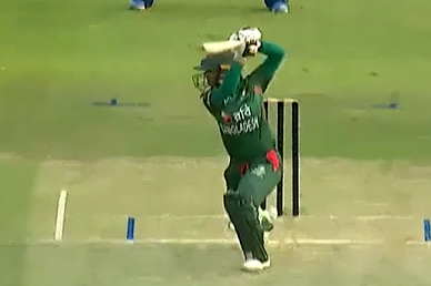 5th T20I, Bangladesh Innings: Super 4s