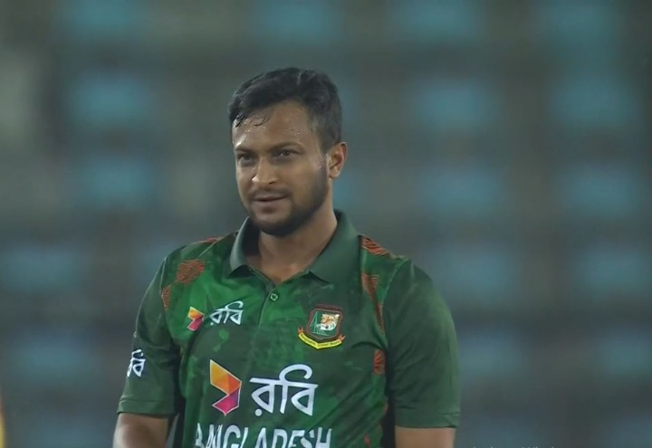 4th T20I: Shakib Al Hasan’s 4 for 35