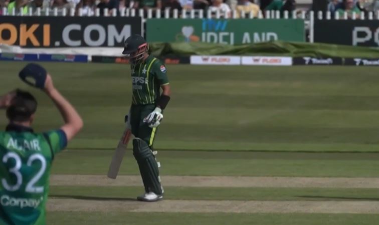 1st T20I, Pakistan Innings: All fours