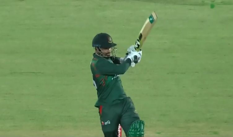 2nd T20I, Bangladesh Innings: All fours