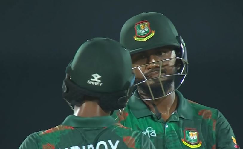2nd T20I, Bangladesh Innings: All sixes