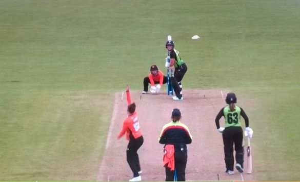 Southern Vipers vs Western Storm: Danielle Gibson's 51 off 34