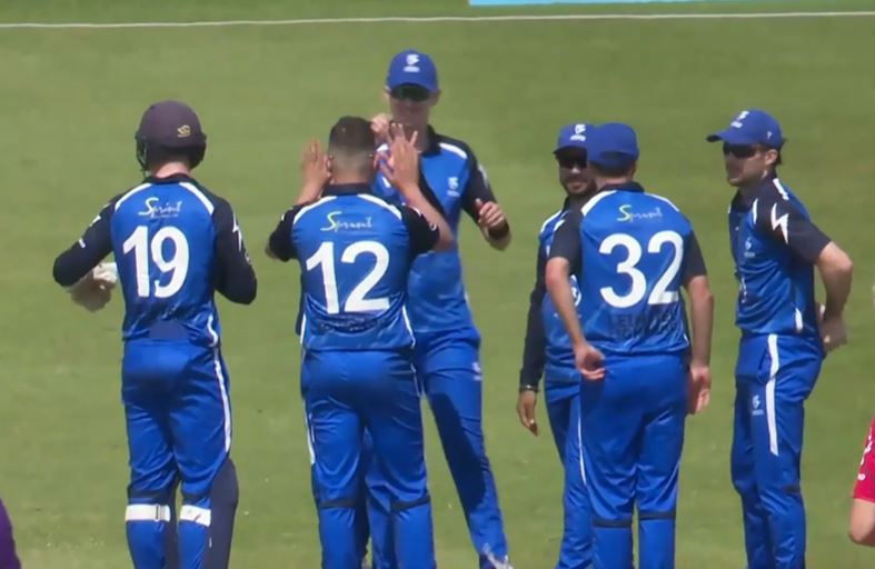 Leinster Lightning beat Munster Reds by 6 wickets