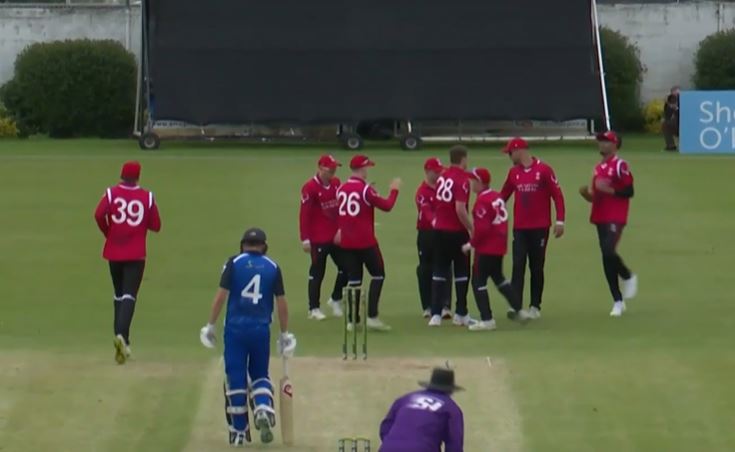 Munster Reds beat Leinster Lightning by 4 wickets