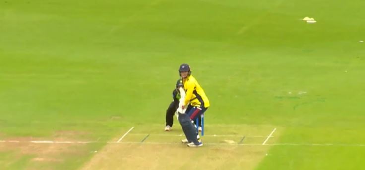 South East Stars vs Western Storm: Paige Scholfield's 74 off 68