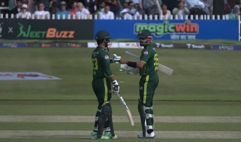 1st T20I, Pakistan Innings: All sixes