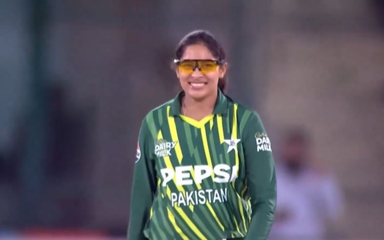 4th T20I: Sadia Iqbal's 3 for 18