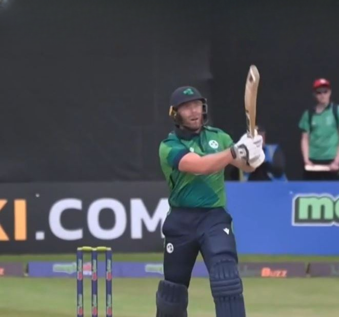 3rd T20I, Ireland Innings: All sixes